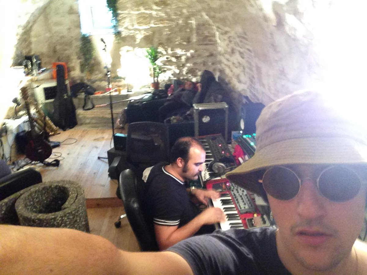 HASbandofficial's tweet photo. Rehearsal! http://t.co/sMCepbPT6x