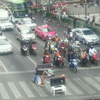 AgistaIcha's tweet photo. Hehehehehehehehe...para brO http://t.co/rPuUUbDrLs