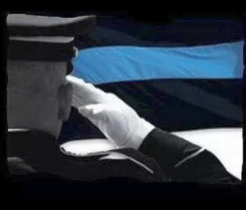 BluSentinelGear's tweet photo. #LEORollCall #BlueSentinelGear &amp; Acquit the #BaltimoreSix Remembering all who have died in the LOD. #ThinBlueLine http://t.co/cvK6uxxFlV