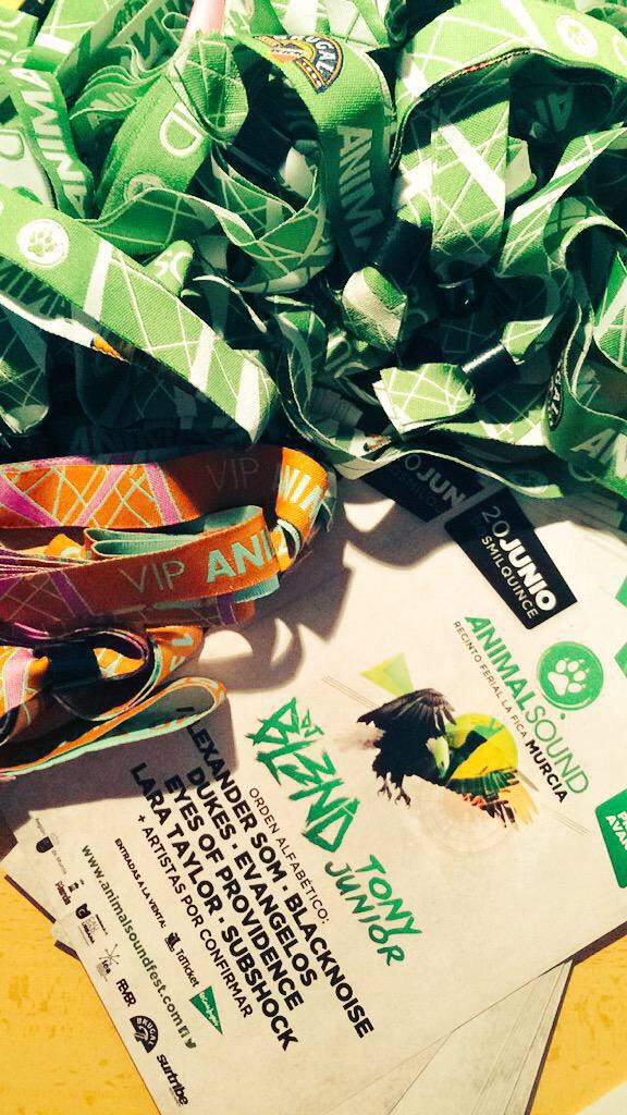 MeryTordera's tweet photo. COMPRA YA TUS ENTRADAS PARA EL ANIMAL SOUND
20€-35€ VIP (barra libre, zona vip)
+info&amp;venta: 646142707 o md http://t.co/Y5yd1iunyD