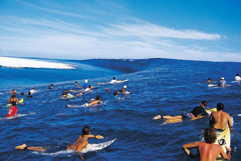 BlogVertigo's tweet photo. Teahupoo, Tahiti http://t.co/oxwuK09RF1