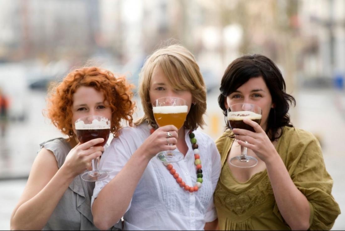 destandaard's tweet photo. Italiaanse bier ‘Tre Fontane’ erkend als trappist http://t.co/lMINvj0k4Z #destandaard http://t.co/fifyCo1hVy