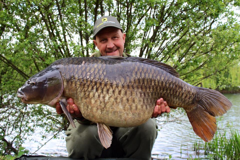 Ian Russell with the epic and wonderful Smudge common at a new highest weight of 40lb 8oz.