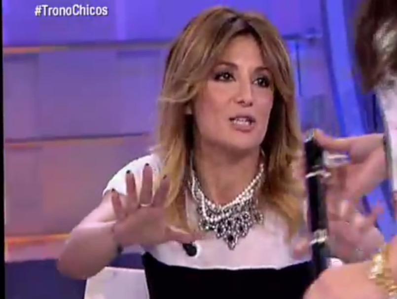 myh_tv's tweet photo. 'Yo con el Txistu me emociono aunque soy más de lanzar tangas' vía @Nagore_Robles #TronoChicos http://t.co/t9tooTebCd