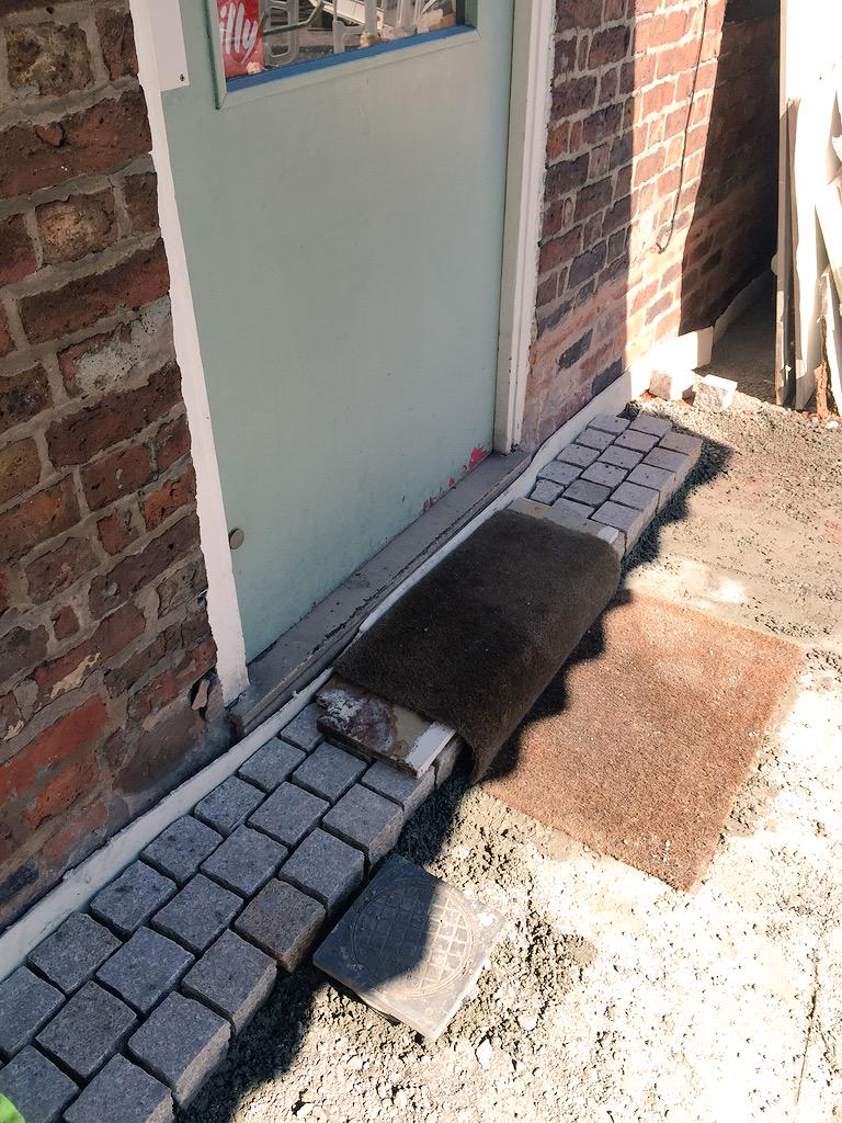 peteswiftysan's tweet image. #AltiProgress Day 5 - the sun is shining, the details are gleaming and @CafeCleo nearly reconnected! @PlanitIE