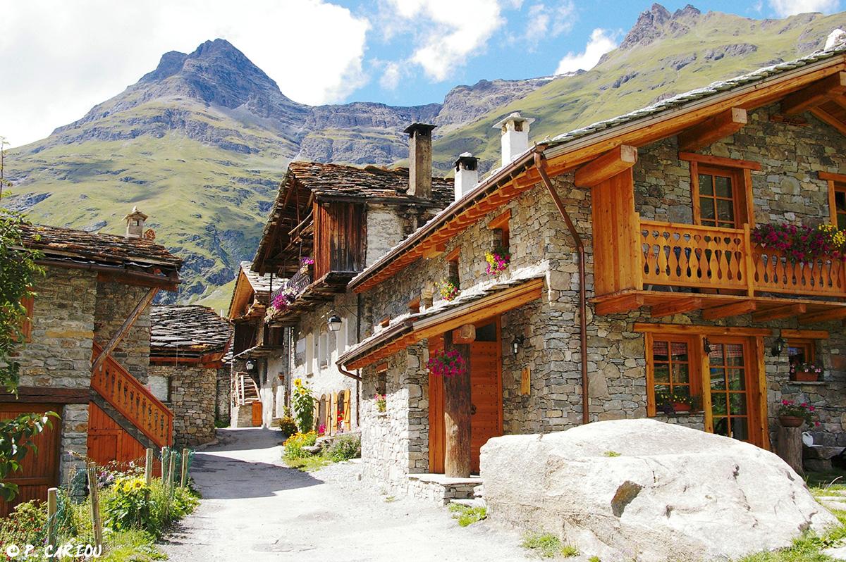 hautemaurienne's tweet photo. Soutenez la candidature de #BonnevalSurArc pour le titre de #VillagePréféré @France2tv http://t.co/4Wx4G1A38y http://t.co/Wk8eTDetCn