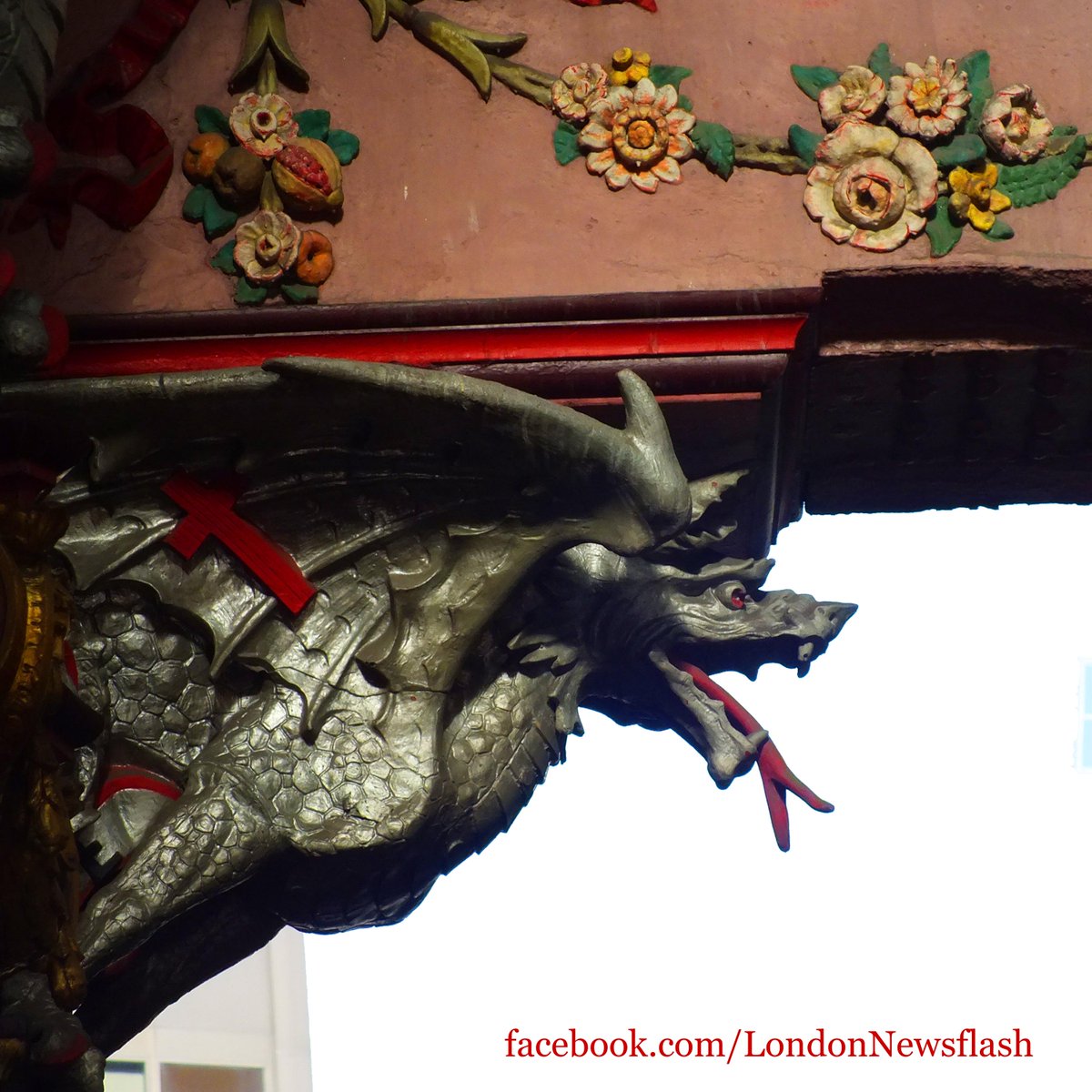 LondonNewsflash's tweet photo. Part 15 of my #blog's #Architecture #Photography Tour:gorgeous Leadenhall Market https://t.co/3TmGRsuVtN #ldn #london http://t.co/p7SrR87WfU