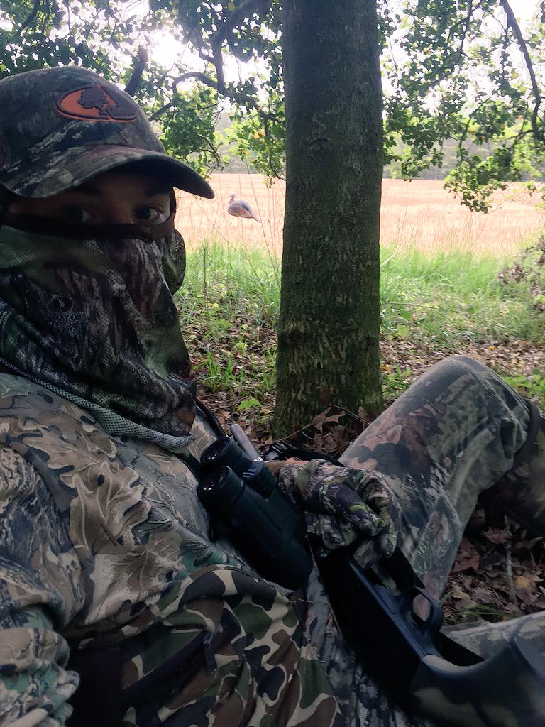 MD_bowhunt's tweet photo. Trying a different farm.. Need a an ol Tom to step into this field http://t.co/9hEl3WRygy