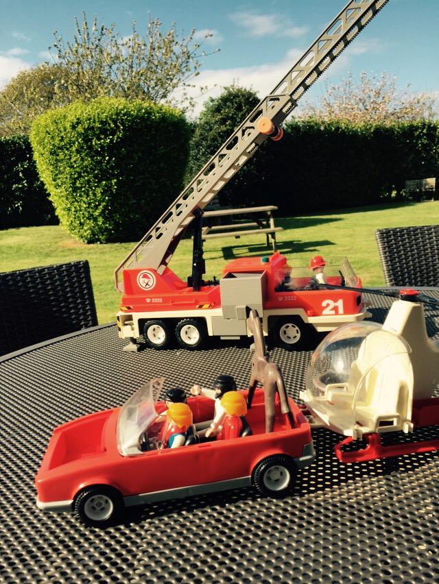Retroarcadeclas's tweet photo. Yes here at Retro Arcade Classics we don't just love Retro Arcade Machines  @PlaymobilUK #carbootbargains http://t.co/FR7v4PbrOO