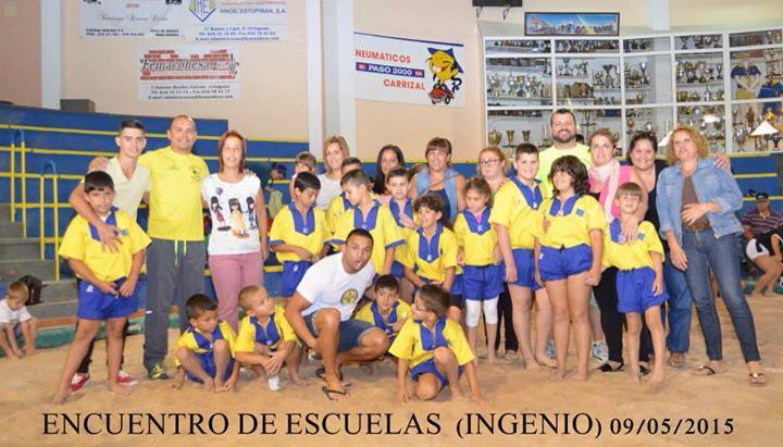 LUCHA_CANARIA's tweet photo. Encuentro de escuelas (Ingenio) http://t.co/XvWfcib45H