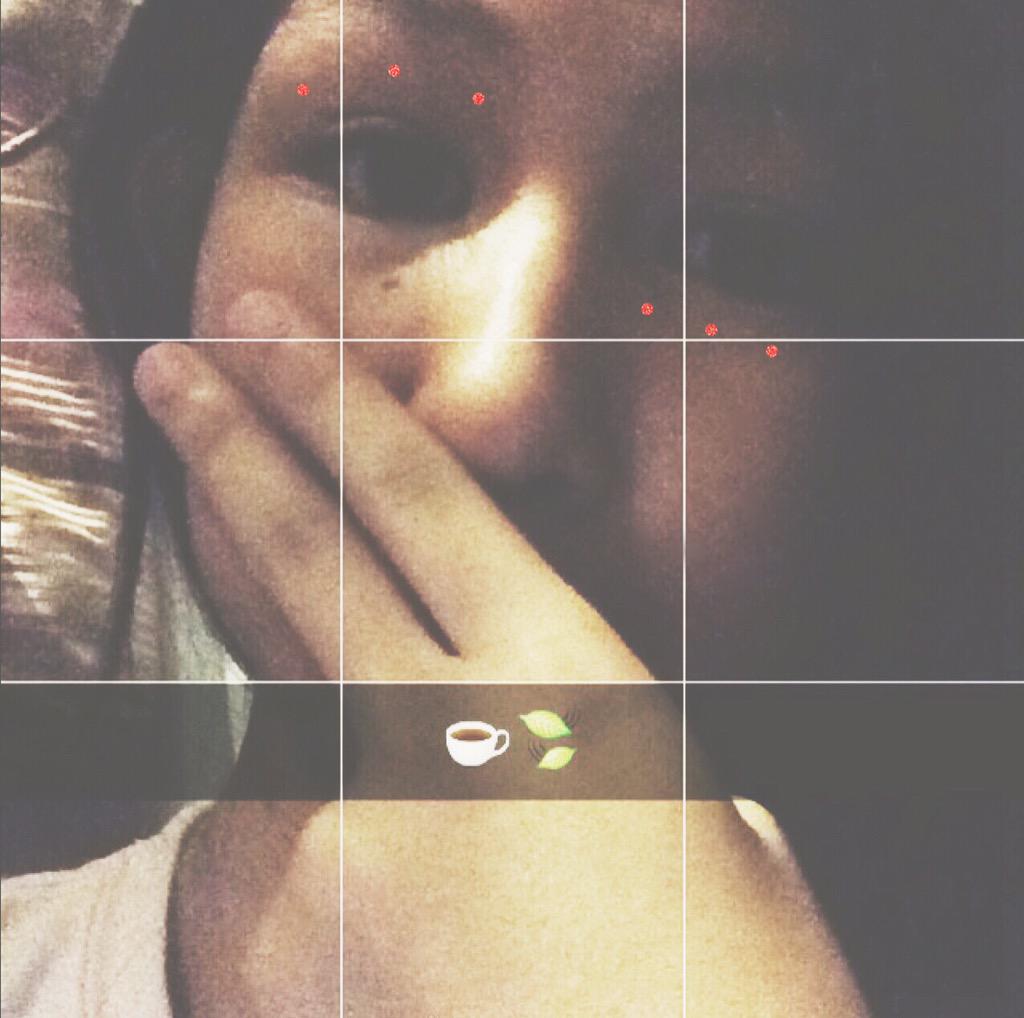 janellaesque's tweet image. bored