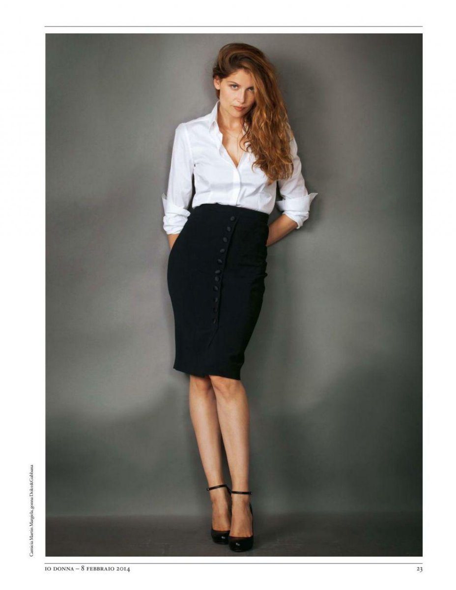 CastaPassion's tweet photo. Aujourd'hui #LaetitiaCasta fête ses 37 ans! #HAPPYBIRTHDAYLAETITIACASTA http://t.co/eLzX2jf1Dp