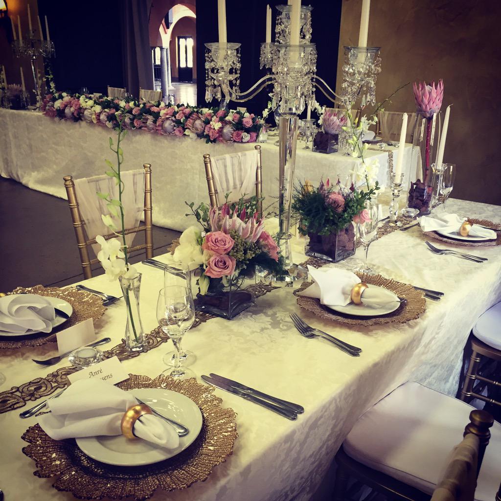 RedInParisEvent's tweet photo. Alicia's rustic glam wedding at Avianto yesterday... #redinparisevents #decor #wedding #weddingdecor #rusticwedding http://t.co/umt536x8Rw