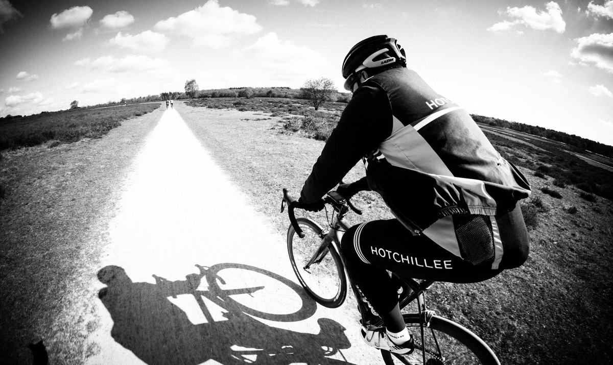 Hotchillee's tweet photo. 10 Things @sventhiele learnt about gravel #OFFRIDING Amsterdam #gravel #pathfind #explore http://t.co/pNe3OI3eoS http://t.co/OK0JD6cLjR