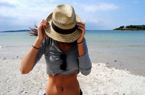 SimplifiedYogi's tweet photo. Protect your sun kissed skin with pure lavender skin tonic. #simplifiedyogi http://t.co/d5c0M44Irf http://t.co/SqBlt3tmg3