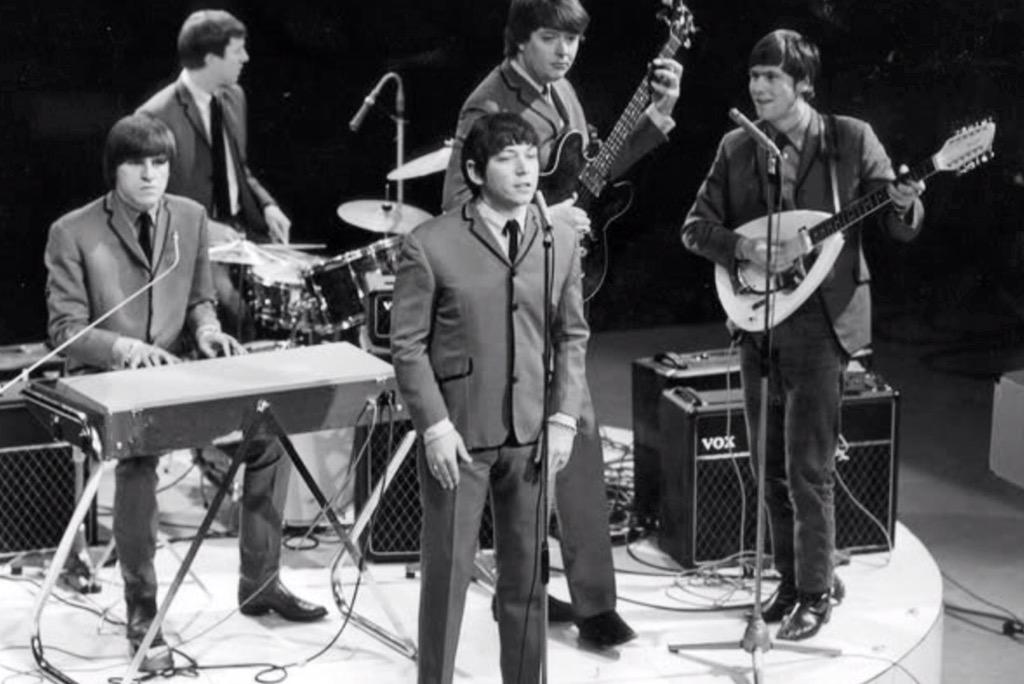 05/11/1941 Happy Birthday, Eric Burdon, vocals and frontman of
                    The Animals, then War 