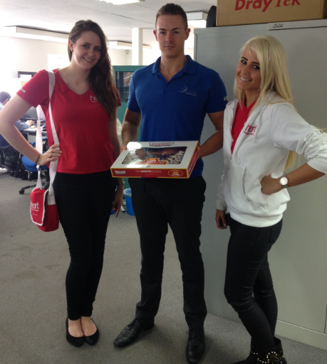nouveausolution's tweet photo. Thanks for the doughnuts @thisisheart Angels! Hope we win #Hearts100HappyDays #FingersCrossed http://t.co/la9EmbIo4d