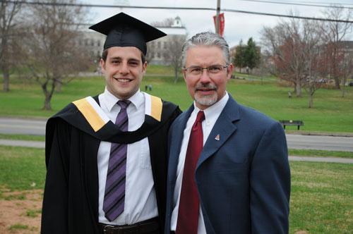 Congrats to <a href="/AcadiaSwimming/">Acadia Swimming</a> Luc Boudreau <a href="/Badassboudreau/">Luc Boudreau</a> graduating today with a BSc pictured with @AcadiaAD