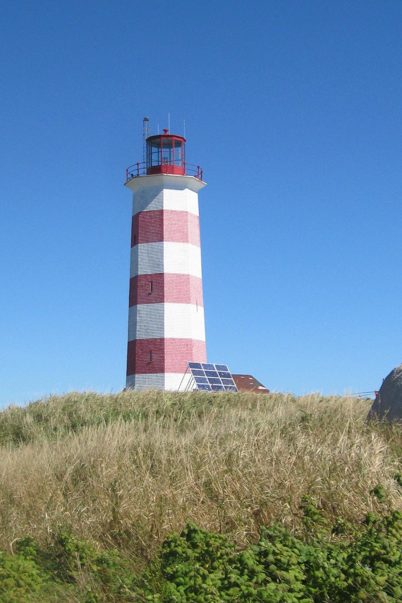 Minister MacKay and MP Gerald Keddy Announce Funding to Preserve the Sambro Island Lighthouse ow.ly/MNzig
