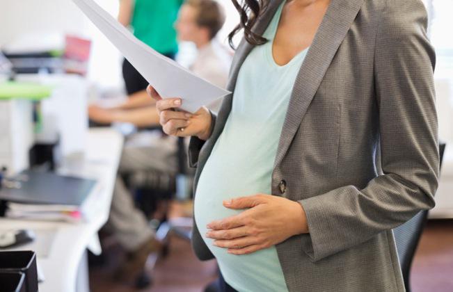 Trabajadoras maduras, las más expuestas a discriminación laboral bit.ly/1RvbaaI
