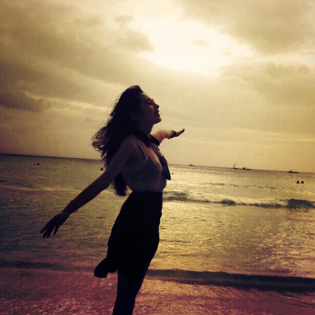 sunchuuuu's tweet photo. 1년전 보라카이 힐링여행~
다시 떠날때가 왔다- http://t.co/e14KOw1yiI