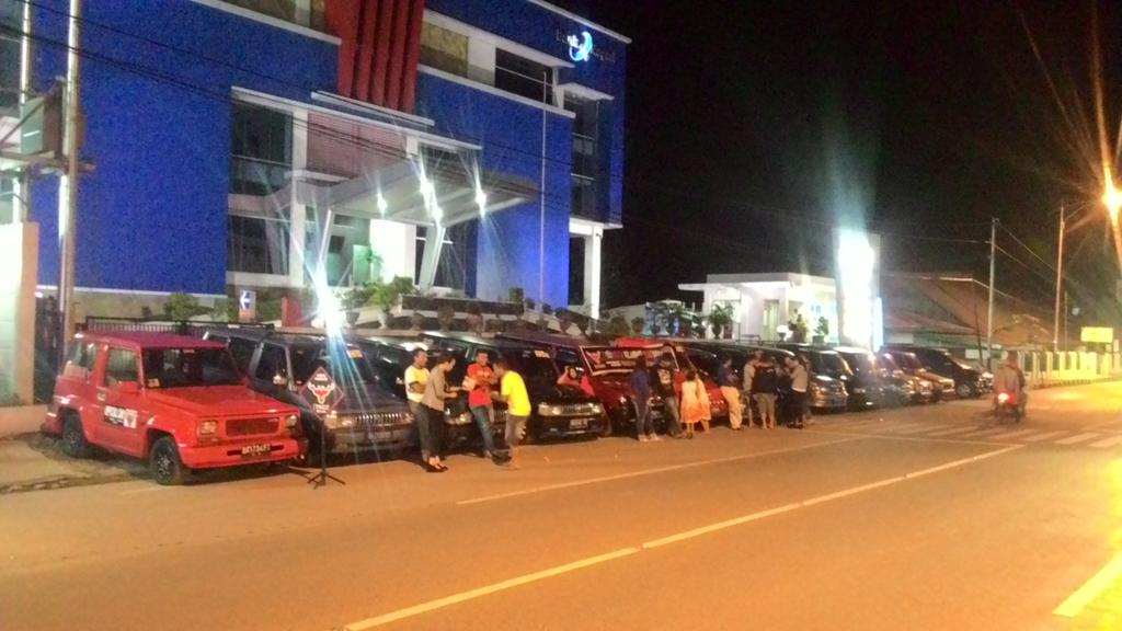 kopdar dpan Bank Nagari Kota solok
#Bravo[TKCI]
<a href="/Funky20Police/">Indra Prasetia[TKCI]</a> 
@PoniMudo 
<a href="/TKCI_DPP/">DPP TKCI 2011-2013</a>