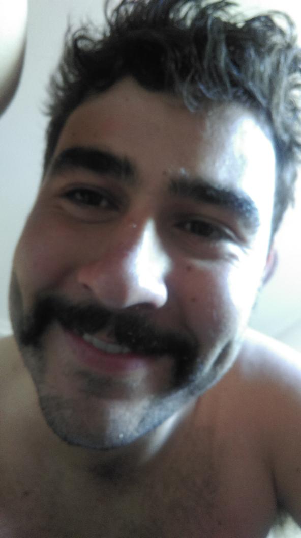 DeborArtist's tweet photo. Lunes de cine con un mexicano! Jajajajajajajajajajajaj @marcosgarcol  @cinesvandyck #ElViajeMasLargo http://t.co/PCEDLCAv77
