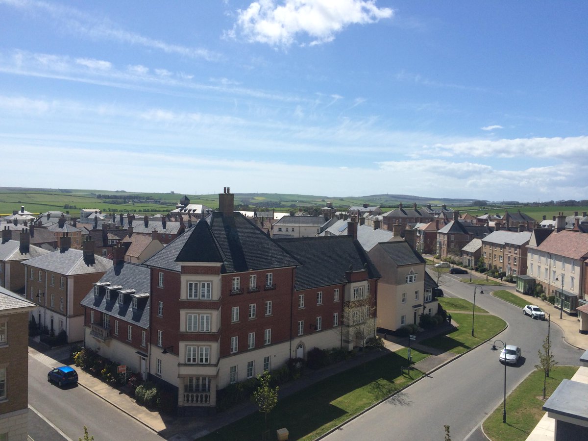 WykeWindowClean's tweet image. A view from our Cherry Picker at Kingspoint House, Poundbury :-) #DorsetHour