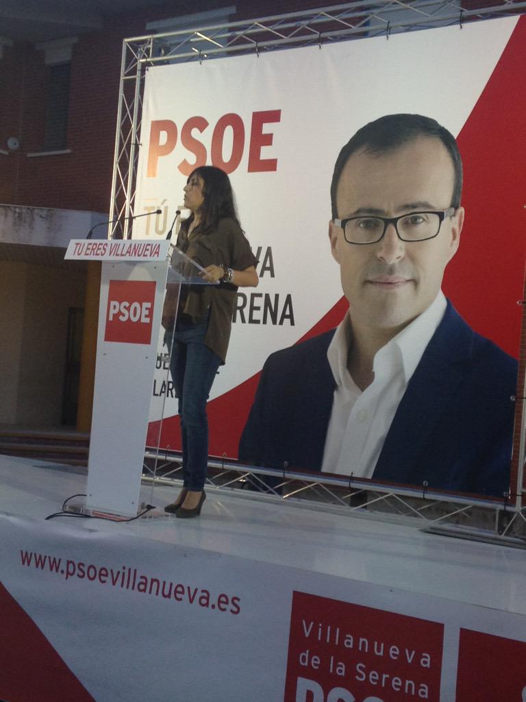 .<a href="/anabelenfergon/">Ana Belén Fernández</a> hacemos actos pequeños en los barrios con los que @magallardovva está en contacto permanente