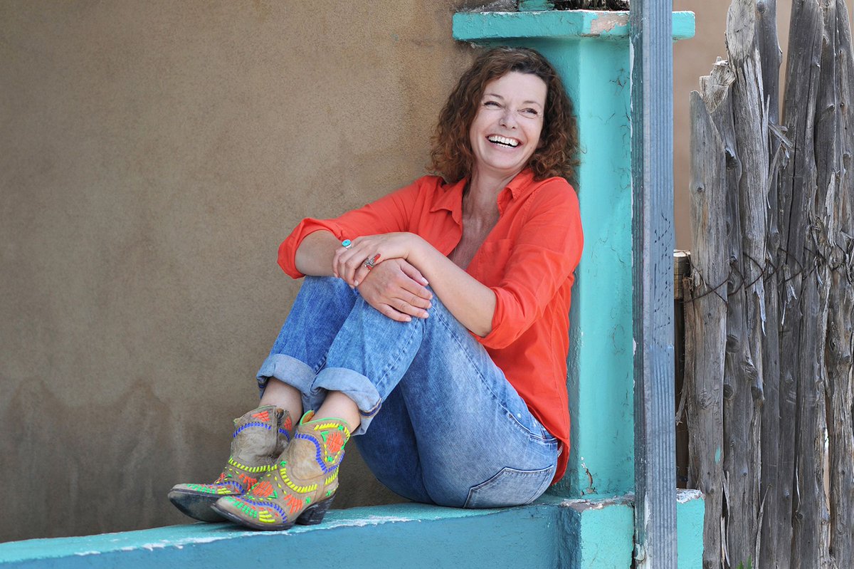 bzBasel's tweet image. #MilenaMoser liest und erzählt. Dienstag, 19.30 Uhr, im #VolkshausBasel.
Moderation: @mattzehn
bit.ly/1E26qit