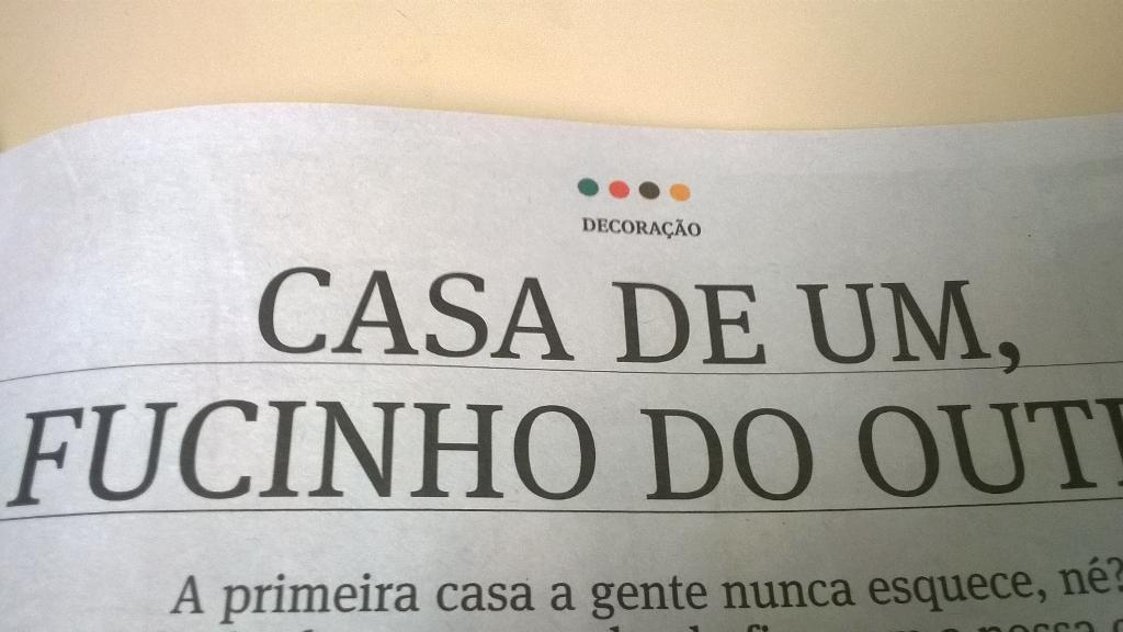 Escorregões na Língua Portuguesa. Uma placa de loja e, pasme, um título de Revista (encarte A Gazeta). Vix ES.