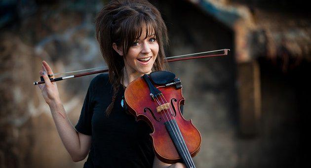 StirlingSource's tweet image. New video by @LindseyStirling with the french singer @MarinaKayeMusic monday! I'm excited! FRANCE LOVES YOU LINDSEY!