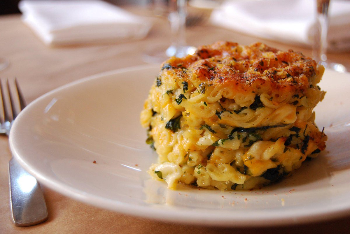 ThrillistATL's tweet photo. The 9 Best Mac &amp; Cheese Dishes in Atlanta Right Now: http://t.co/kzZa2vteNW http://t.co/JkpwaInrT0