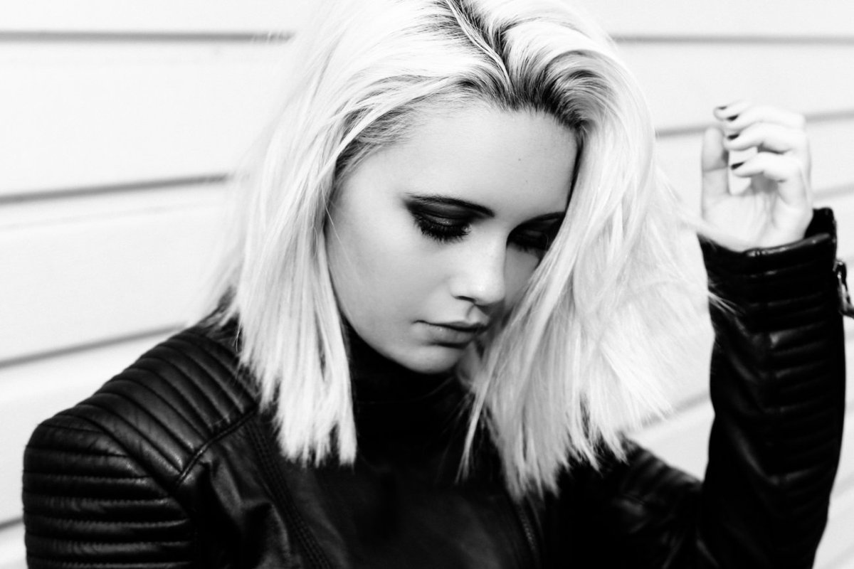 Get to know the latest <a href="/MTV/">MTV</a> #ArtistToWatch, @BeaMiller right now at beamiller.mtv.com.