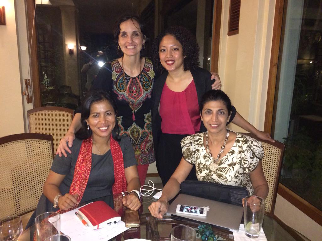 Kickstart for 6x6 #womenInAction digital. Happy to start the contribution <a href="/ramyaprajna/">ramyaprajna</a> <a href="/ibusofiablake/">Sofia Blake</a>