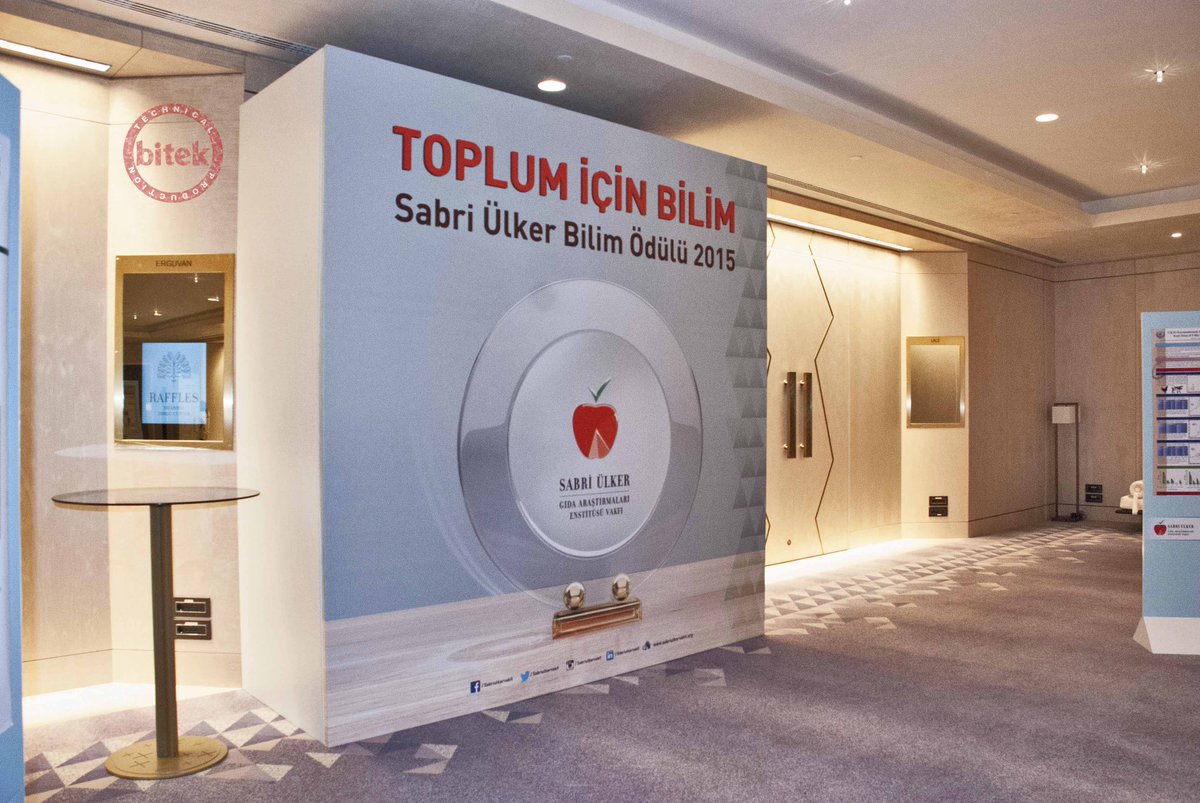 BitekAV's tweet photo. Sabri Ülker Beslenme Zirvesi  #Sabriulkervakfı #beslenme #SÜGAV #bitekAV #Light #Audio #visual #stage #design #decor http://t.co/T8SmSn6qnN