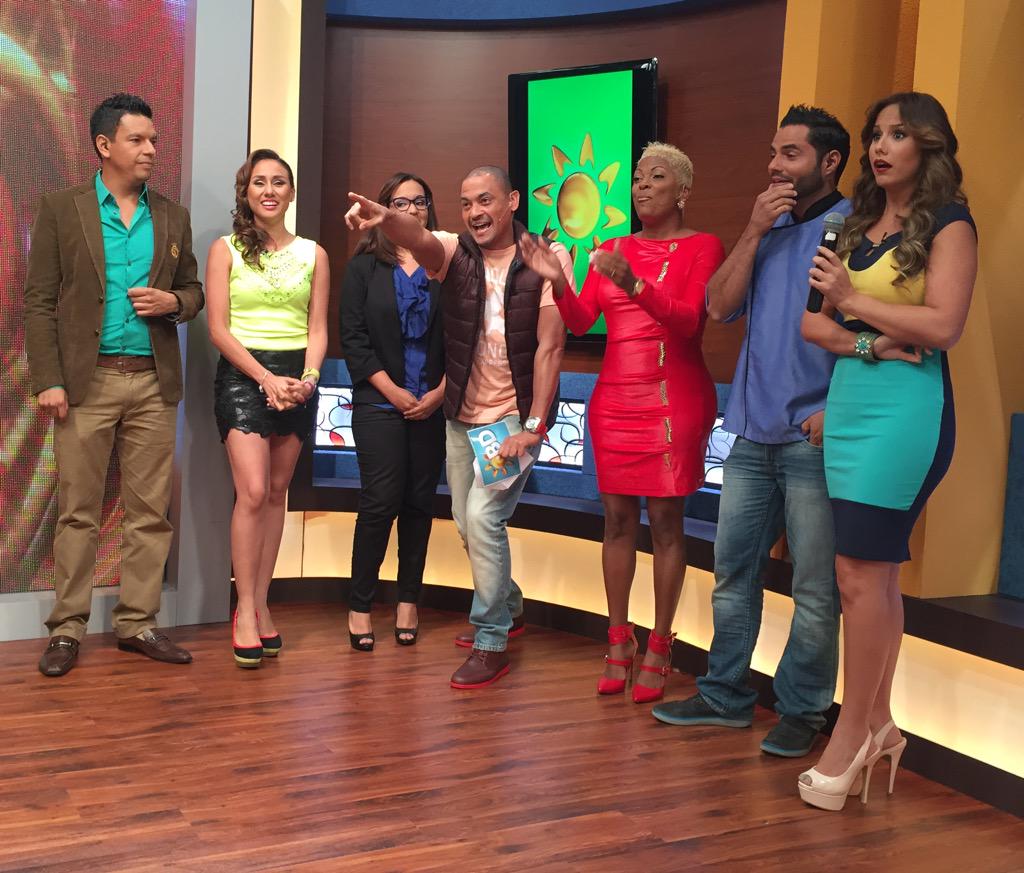 JelouTVN's tweet photo. Y la ganadora de #CoditosConTuna es... @andreaperez08 http://t.co/uzODhcEdde