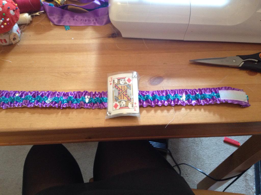BeeMcCarthy's tweet photo. Today's sewing is brought to you by : Vegas hen party favours #needmorefeathers http://t.co/7RDRy9aOdQ