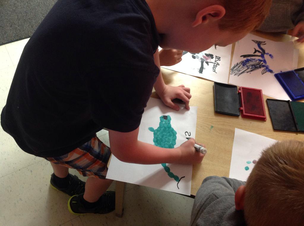 parkview_fdk_bb's tweet photo. Creating and labelling fingerprint characters. #TLDSBlearns #tldsbkteach http://t.co/jeVXPCqWuf