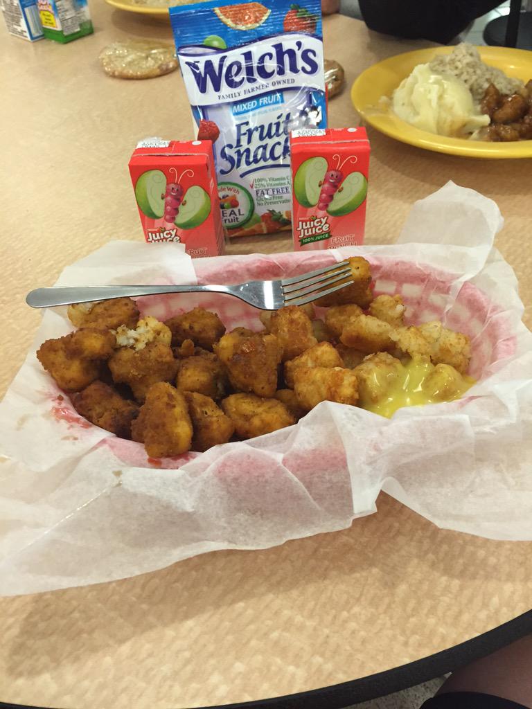 NolansFoodBlog's tweet photo. Penn lunch never disappoints day 6 http://t.co/730tUiZw9E