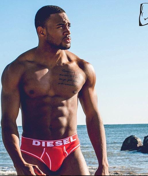 FineAssNiggas's tweet photo. lawwwwwd 😩😩😩😩 http://t.co/plwkm7u9fu