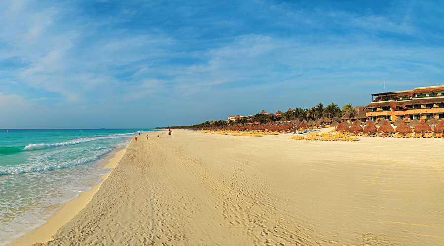 rachb1994's tweet photo. So can't wait to be on this beach soon #Mexico ☀️🍹👙✈️ http://t.co/wj5gePoi3m