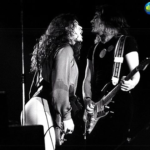 GlennHughesArg's tweet photo. <Pic> @glenn_hughes & #TOMMYBOLIN #SOULFUL #DREAMER #OWEDTOG #GETTINGTIGHTER #THISTIMEAROUND #GONEBUTNOTFORGOTTEN http://t.co/B0m1suEjxU