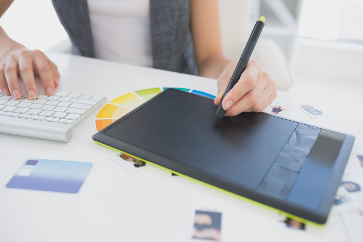 OleMag's tweet photo. O recherche un(e) stagiaire graphiste ! Les infos ici >> http://t.co/YP4mN95Qoo #stage #stagegraphisme #stageparis http://t.co/CkTJQkj9KR