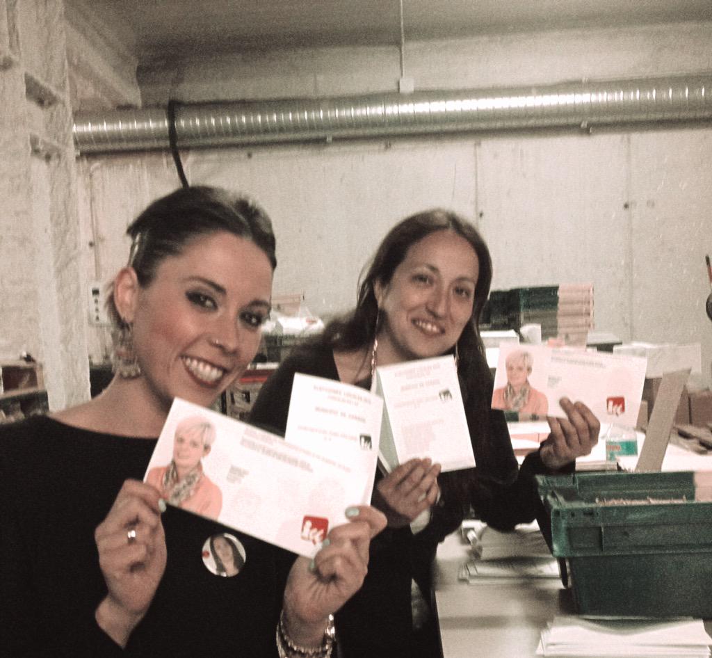ElsaValleSnchez's tweet photo. Mailing Caravia #PIMPAN #trabajomilitante @iuasturias @legilgu @BarrosMayka @maria_mirandaf @jdaniel_sanchez http://t.co/MpPN7w0Mbj