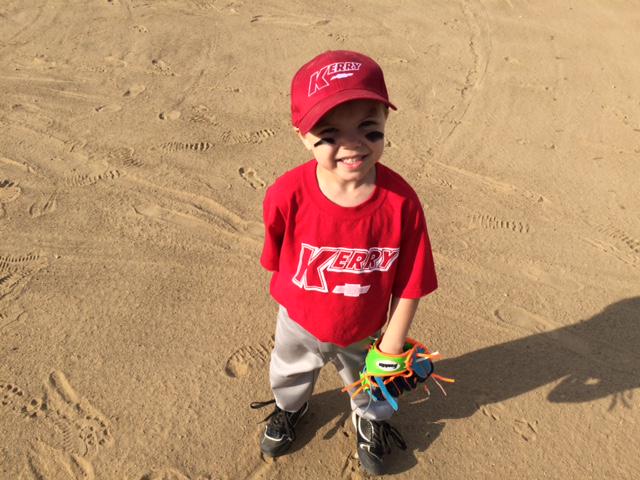 ccknothole's tweet photo. This is what baseball is all about ! Thank you #kerry @chevrolet http://t.co/TbQd5KF9EE