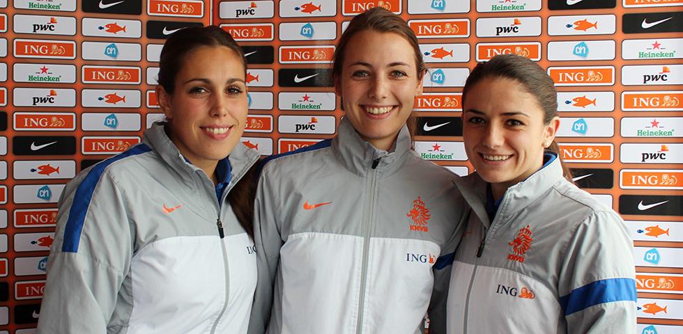 PSV's tweet photo. Daniëlle van de Donk, Maran van Erp en Angela Christ zijn geselecteerd voor het WK in Canada: http://t.co/5wBsWpAsbu http://t.co/Ra8jn9KQ0y