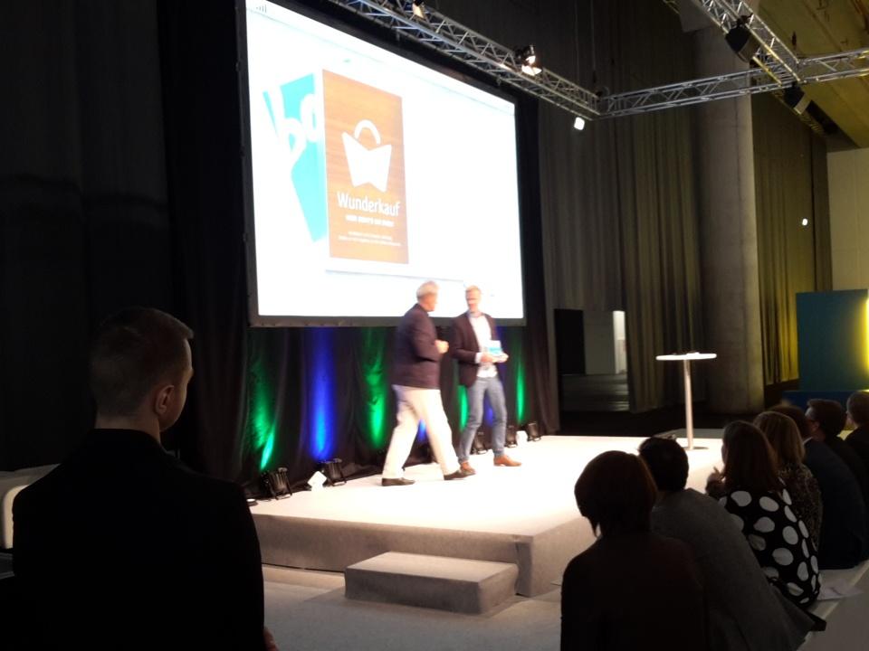 bomawards's tweet photo. Der erste #bom15 Best of Mobile Award in der Kategorie Commerce geht an @Wunderkauf 
Herzlichen Glückwunsch! http://t.co/59h0KX7Rvs