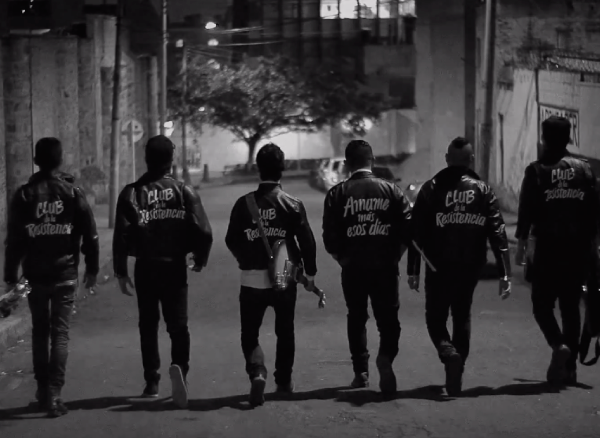 radionicafm's tweet photo. ¿Qué harían antes de morir? @LosPetitFellas les responden la pregunta en su nuevo video: http://t.co/3Xlr05jcXn http://t.co/YWZwXIN4PJ