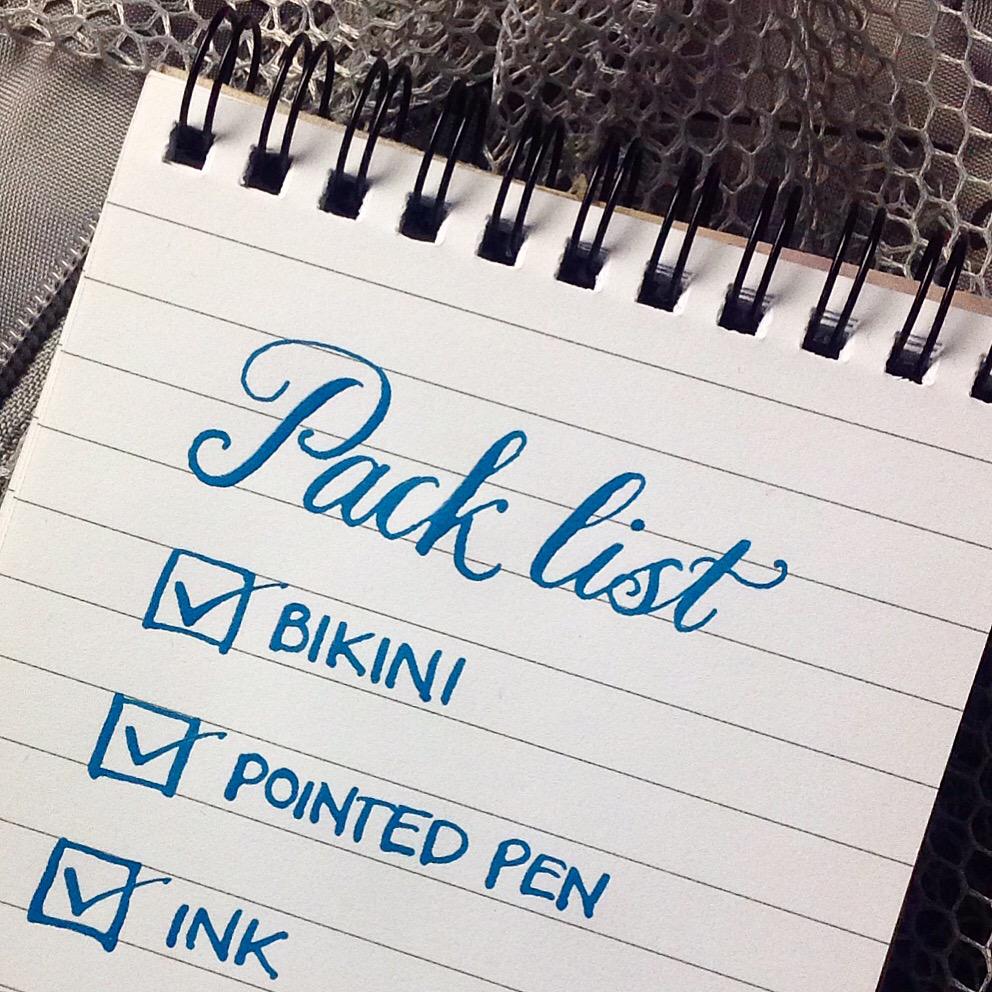 lenalinder_com's tweet image. Preparing for vacation. #packlist #vacation #majorca #semester #mallorca #calligraphy